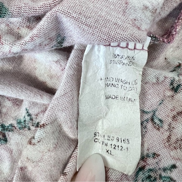 Floral Pink V-Neck Top long sleeve size Xl long sleeve - Picture 7 of 9